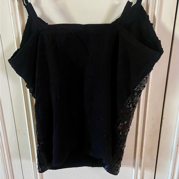 Cute little shirt to wear under jacket or sweater. Black size Medium. Never worn - Picture 2 of 5